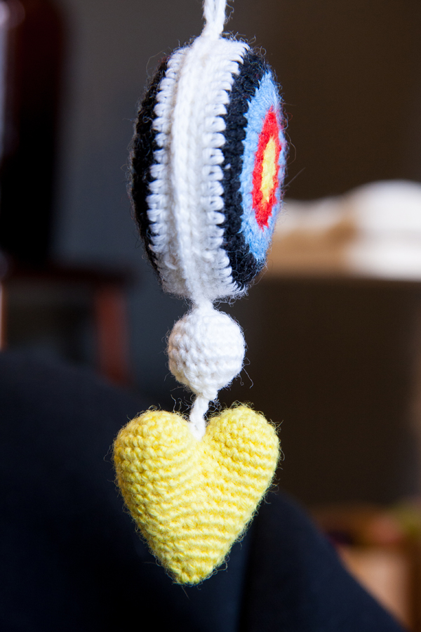 Virkattu kaukalolelu jousiampujalle