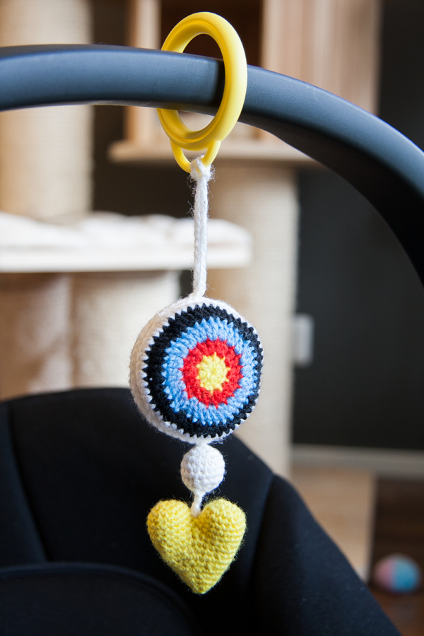 Virkattu jousiampujan kaukalolelu