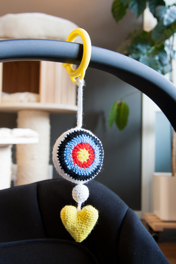 Virkattu kaukalolelu jousiampujalle